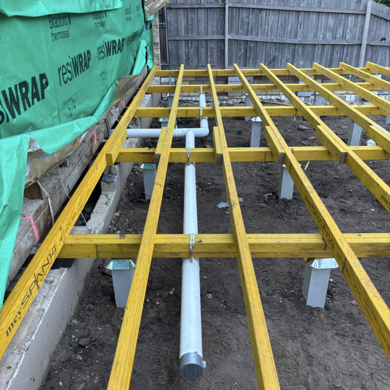 Roof safety mesh during roofing work